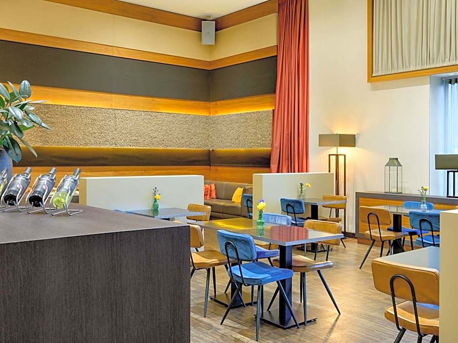 Mövenpick Hotel Amsterdam City Centre