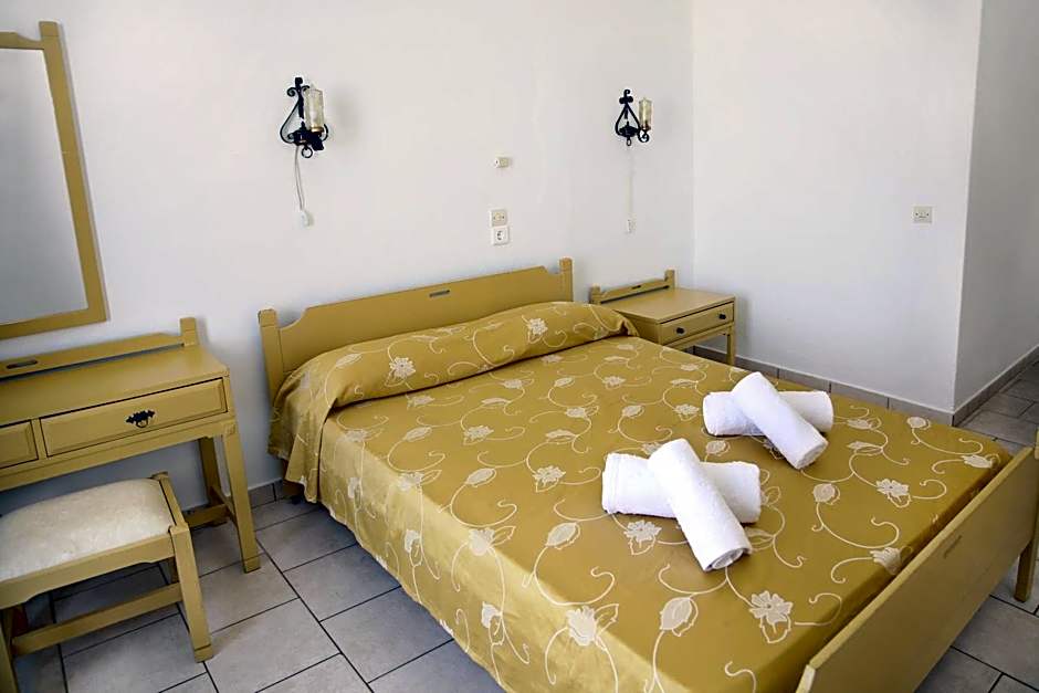 Asterias Hotel - Seafront