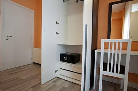 Economy Single Room