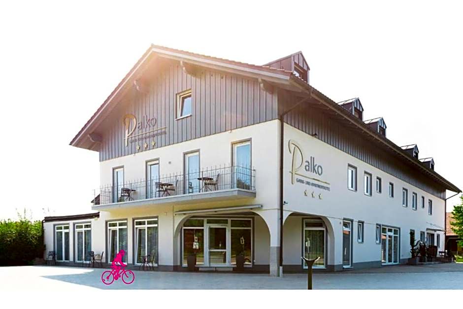 Photo 1 of 32 of Hotel Palko