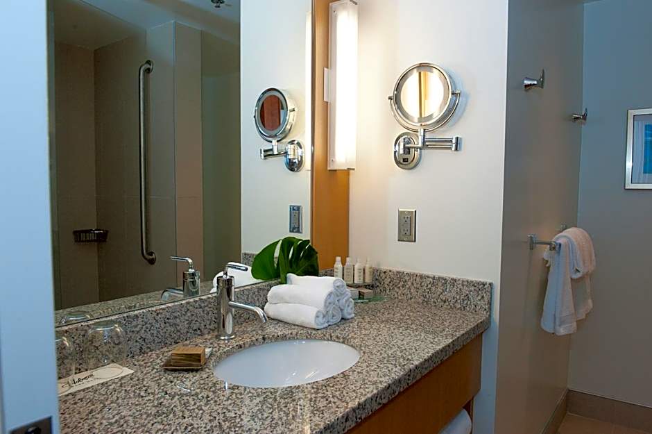 The Holman Grand Hotel