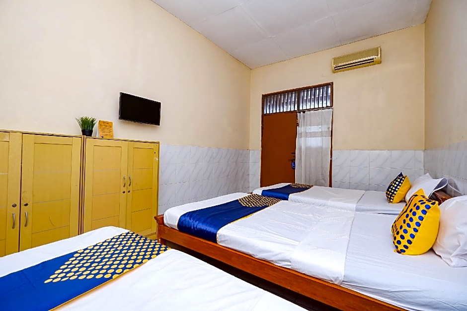 SPOT ON 2011 Hotel Mekar Sari