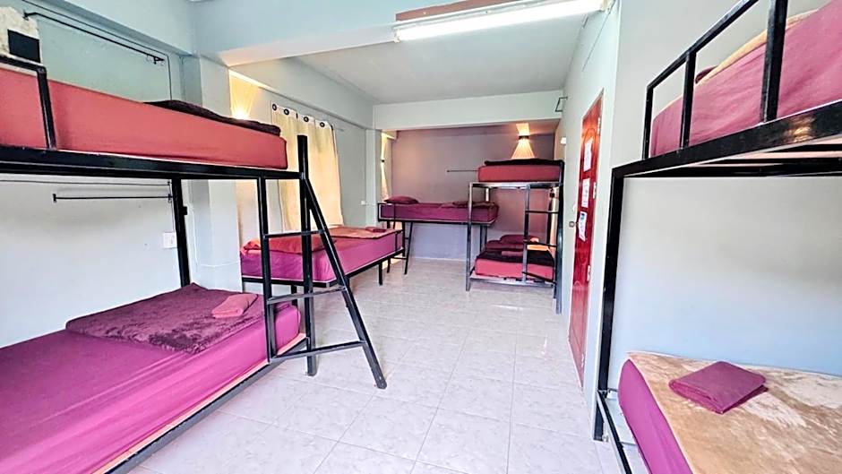 DC Hostel Haad Rin