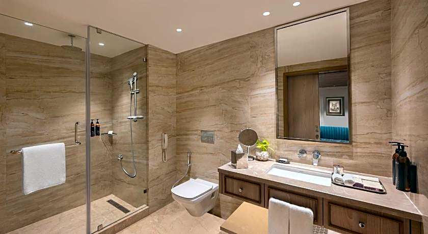 Aurika, Mumbai International Airport