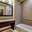 Comfort Inn Bentonville - Crystal Bridges