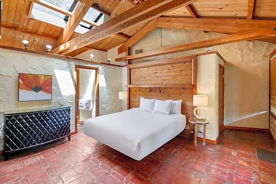 Sonoma Coast Villa and Spa