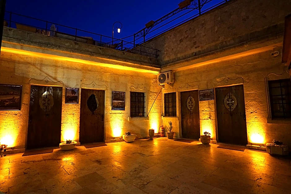 Center Cave House