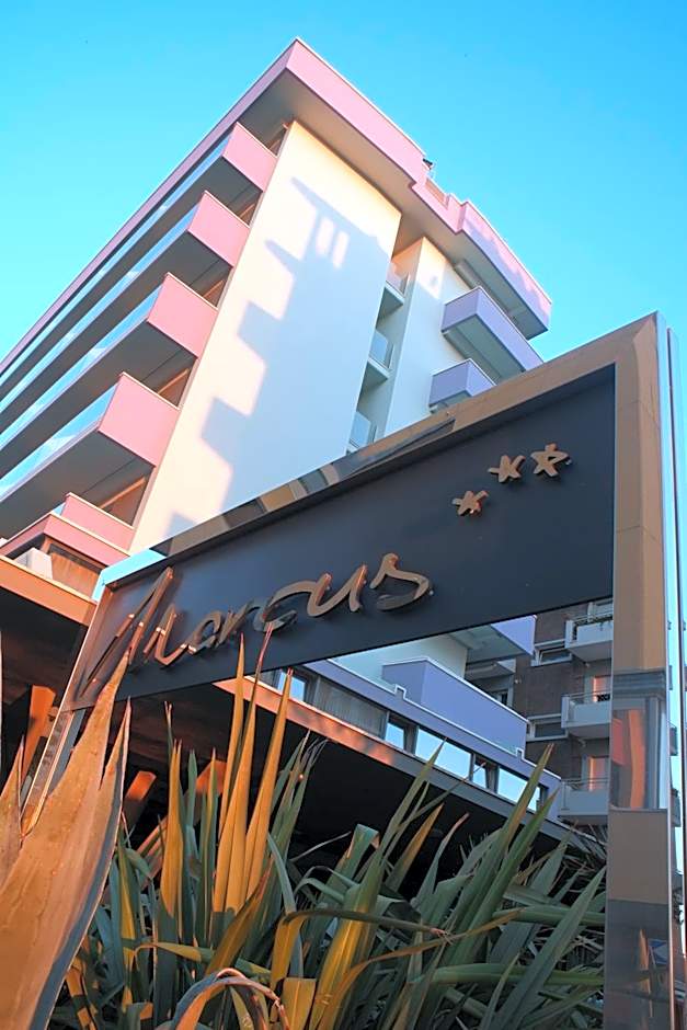 Hotel Marcus