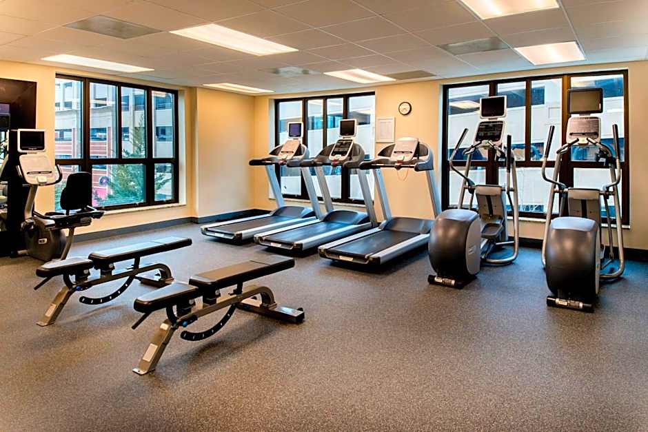 Hampton Inn By Hilton & Suites National Harbor/Alexandria Area