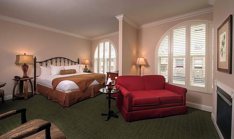 Photo 1 of 1 of Superior 1 King Bed