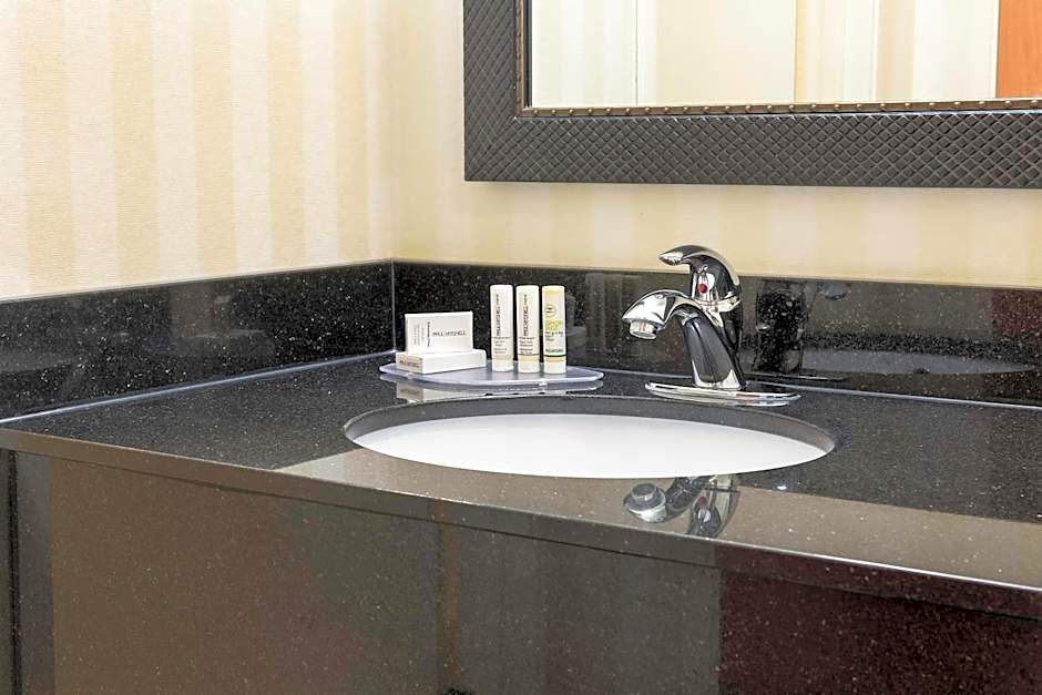 Fairfield Inn & Suites by Marriott Fargo