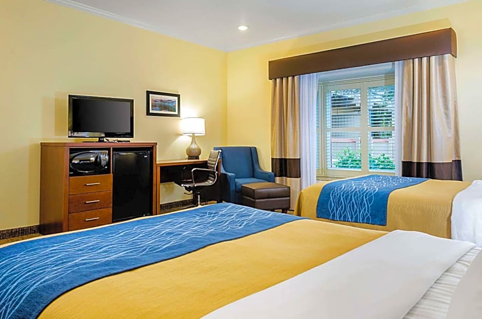 Comfort Inn Monterey Peninsula Airport