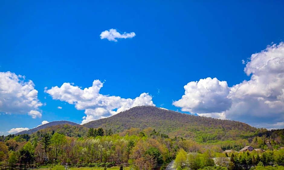 Country Inn & Suites by Radisson, Boone, NC