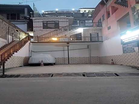 Hotel O Home Tirthan Crest Hostel & Homestay in Jibbi