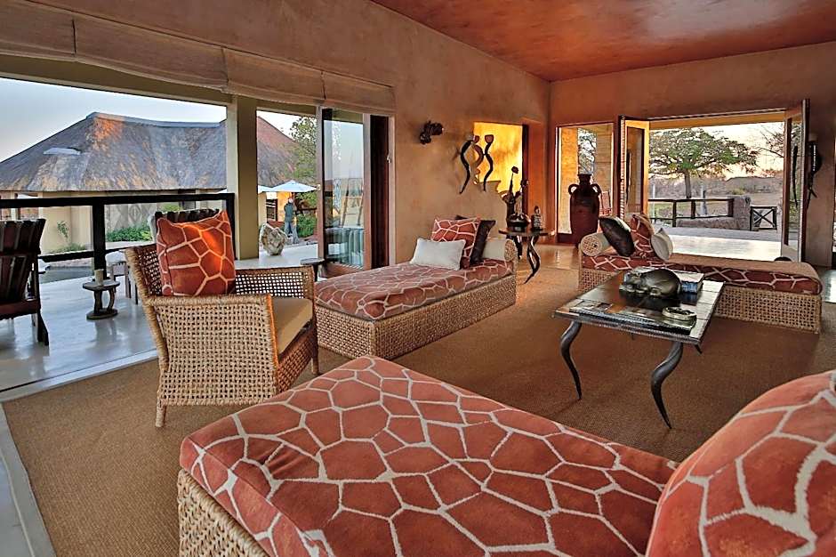 Makumu Private Game Lodge