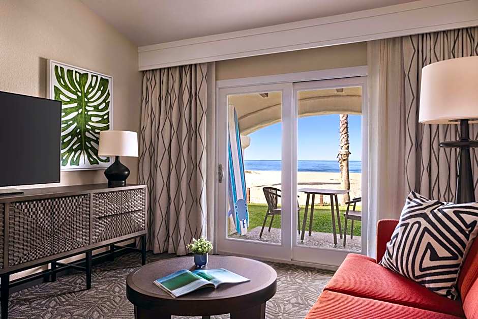Zachari Dunes on Mandalay Beach, Curio Collection by Hilton