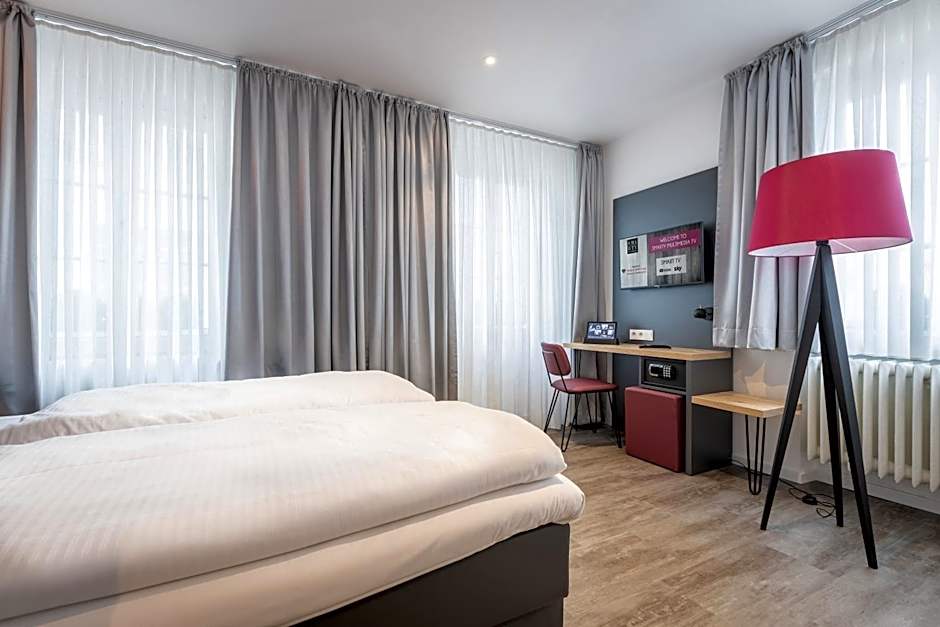 SMARTY Hotel Euler Homburg, Saar - KONTAKTLOSER SELF CHECK-IN