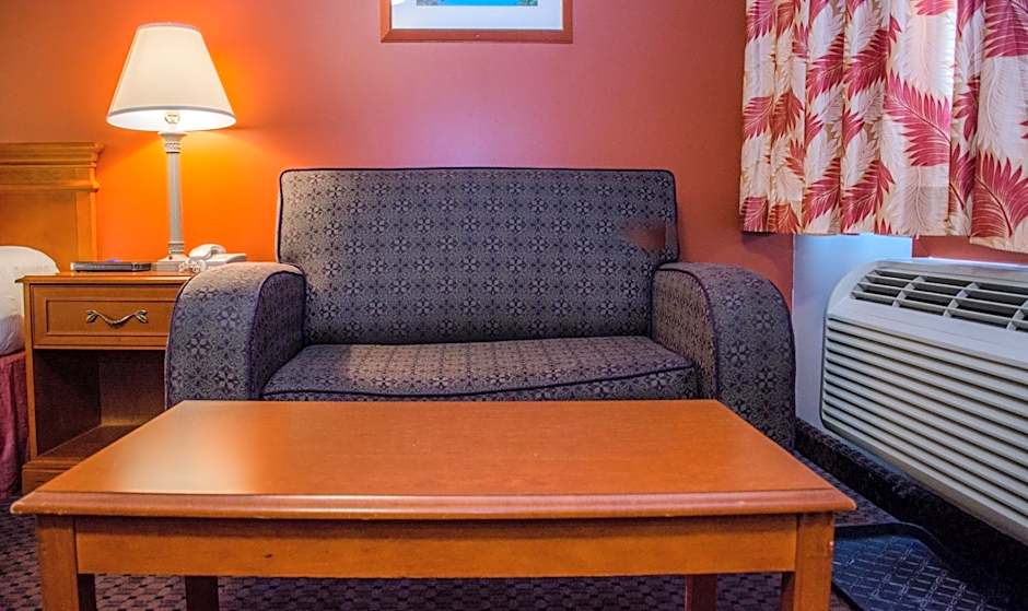 Ramada by Wyndham Medicine Hat