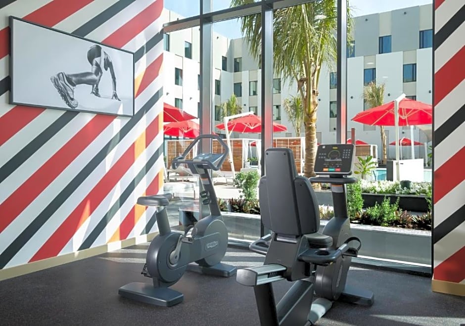 Maani Muscat Hotel and Apartments