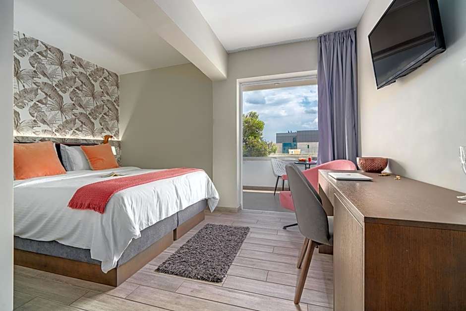 Maison 66, Riviera Hotels