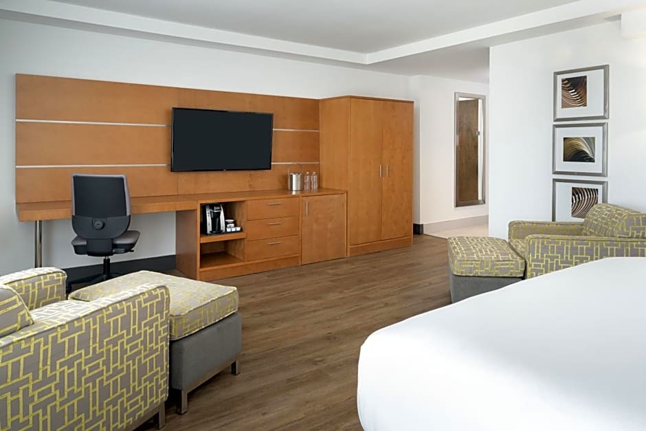 DoubleTree by Hilton Miami North I-95, FL