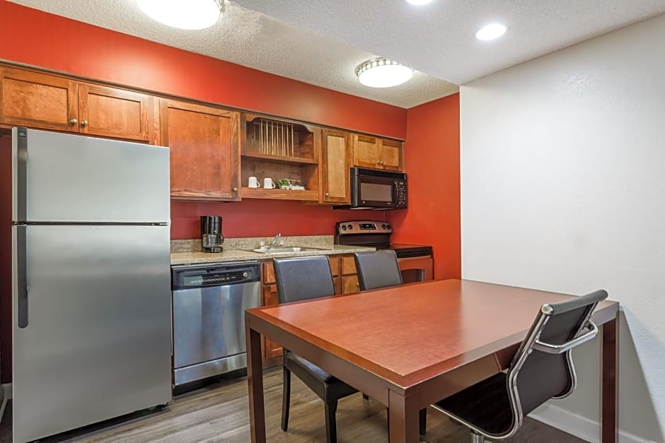 Hawthorn Suites By Wyndham North Charleston