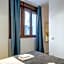 Apt with Antique Floor & lots of Sun Light