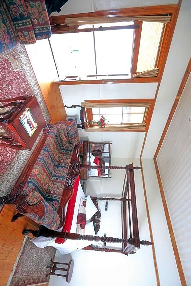 Central Hotel Guest House