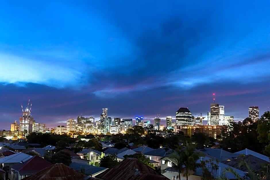 The Wellington Apartment Hotel