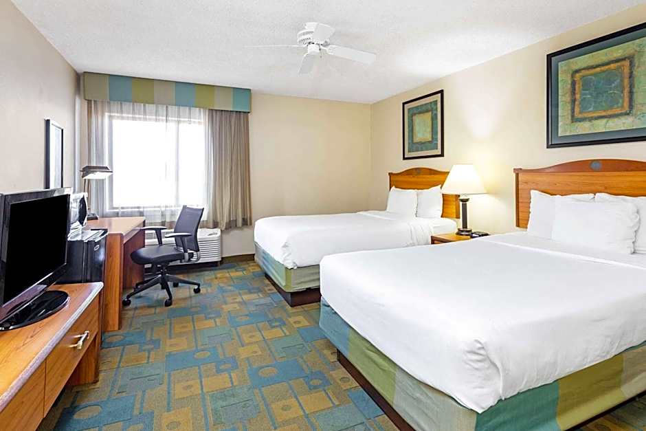 La Quinta Inn & Suites by Wyndham El Paso East