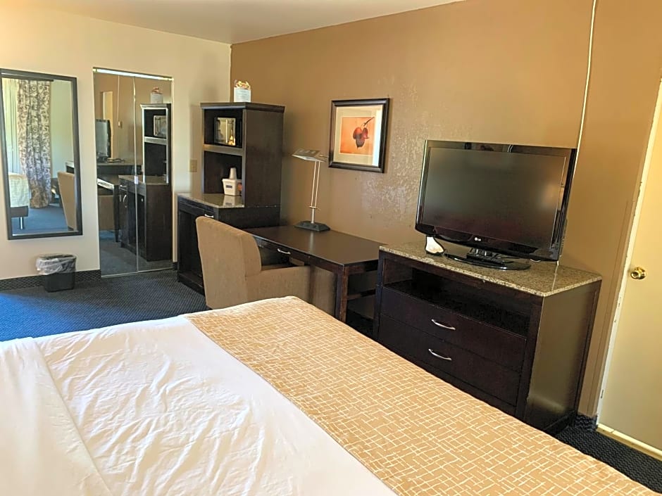 Travelodge by Wyndham Rapid City