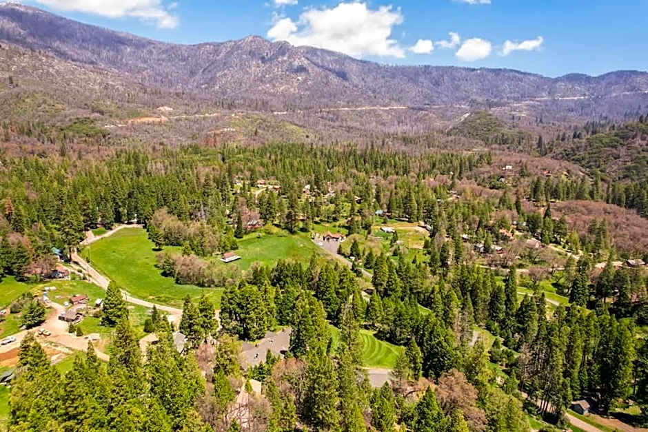 Camp Nelson Lodge Room 6