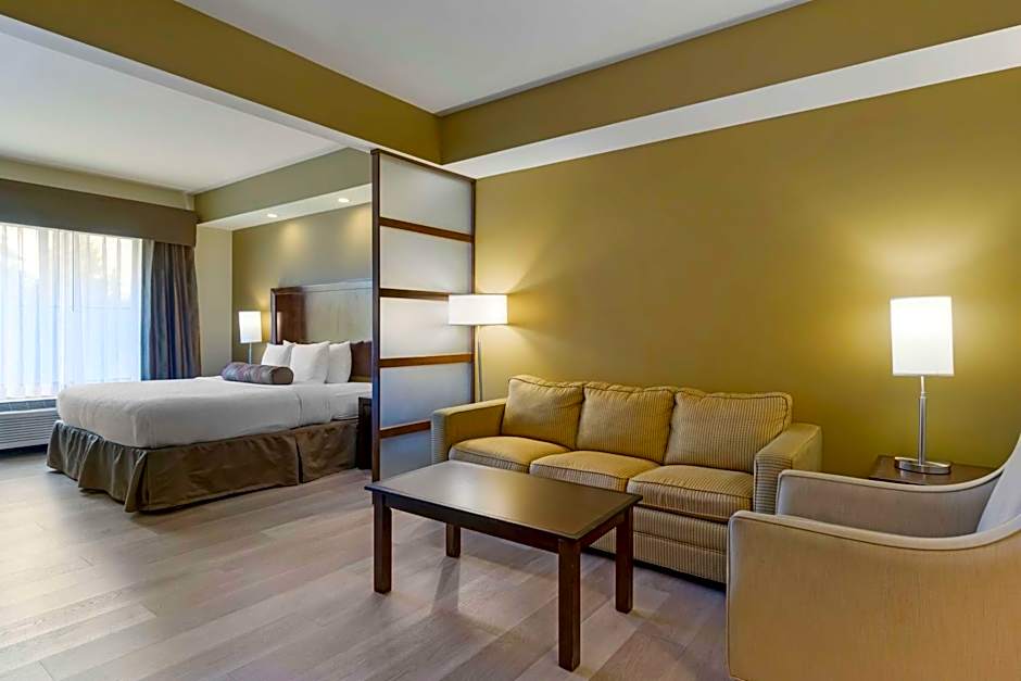 Best Western Plus Lacey Inn & Suites