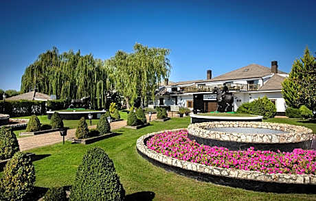 Hotel Conde Rodrigo II by eme hoteles