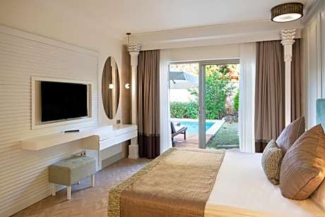 Lake Deluxe Villa (8 Adults + 2 Children)