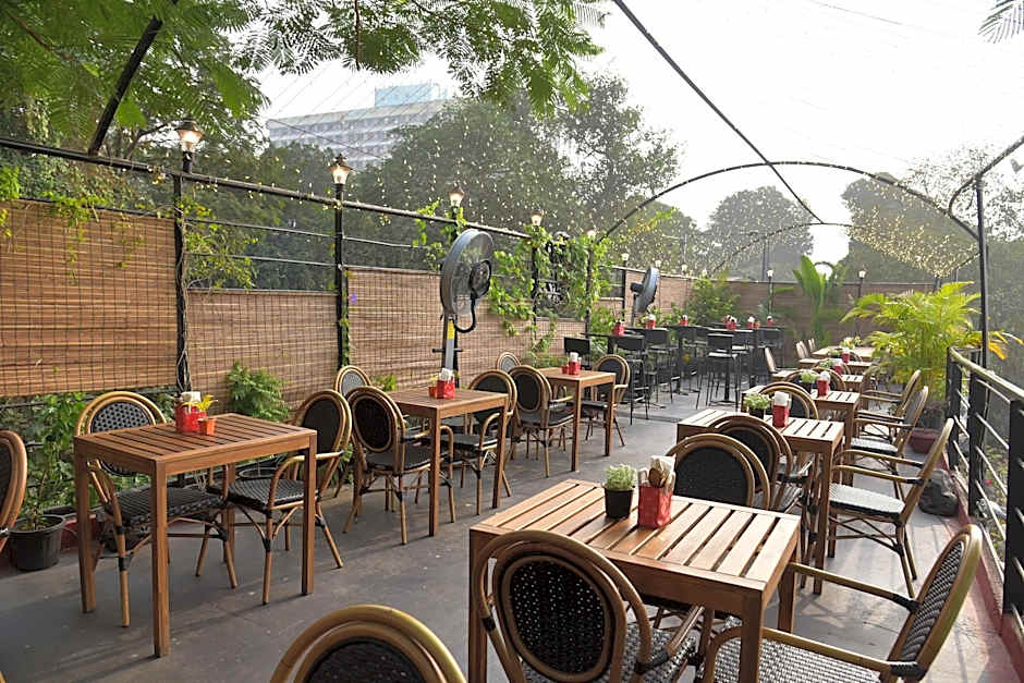 Polo Floatel Kolkata