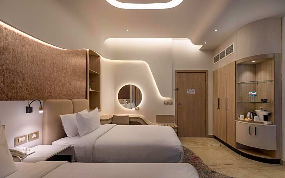 Crowne Plaza Alexandria Mirage by IHG