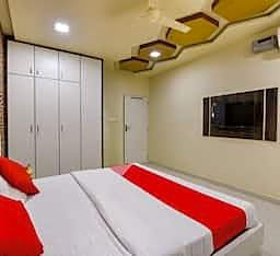 Super Hotel O Jagmohan Hotel