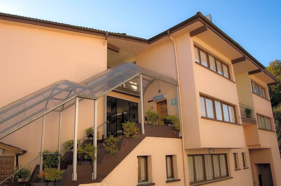 Hotel Urgaín