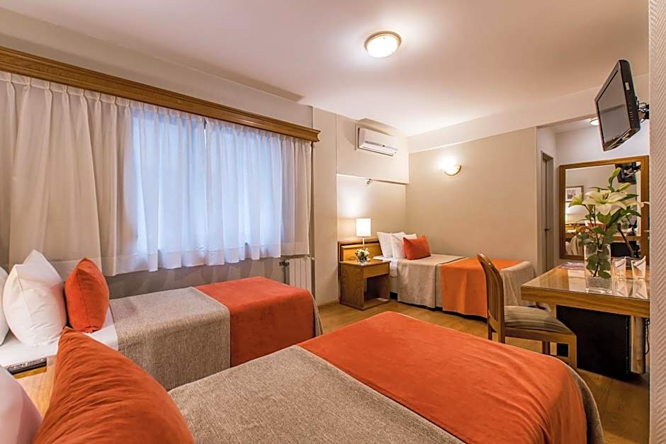 Hotel Solans Carlton