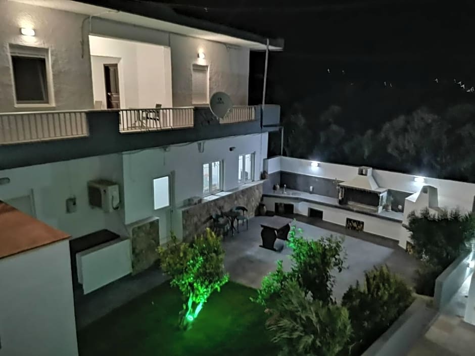 Zervakis Apartments "by Checkin"