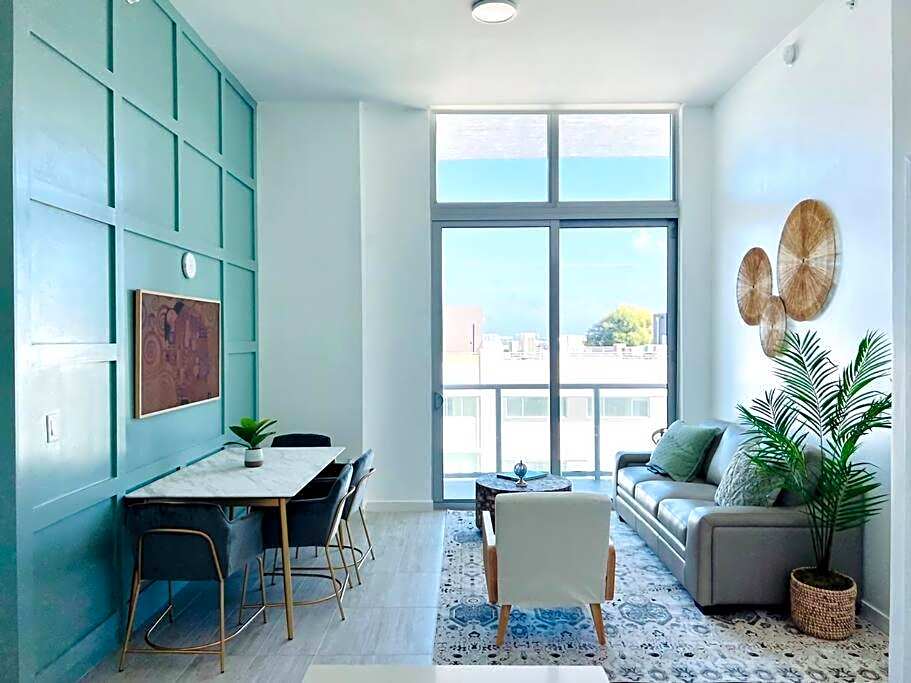 Sleek 2BD 2BA Condo In Miami Design District
