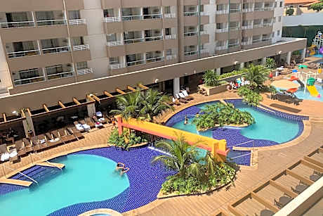 Hospede-se colado no Thermas do Laranjais, no Olímpia Park Resort