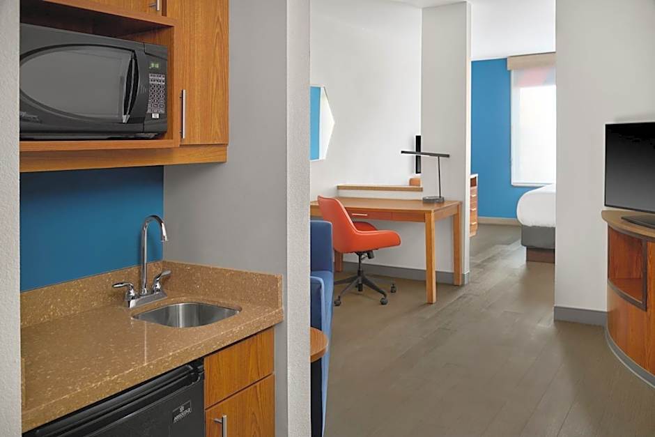 Holiday Inn Express & Suites Midland South I-20 By IHG