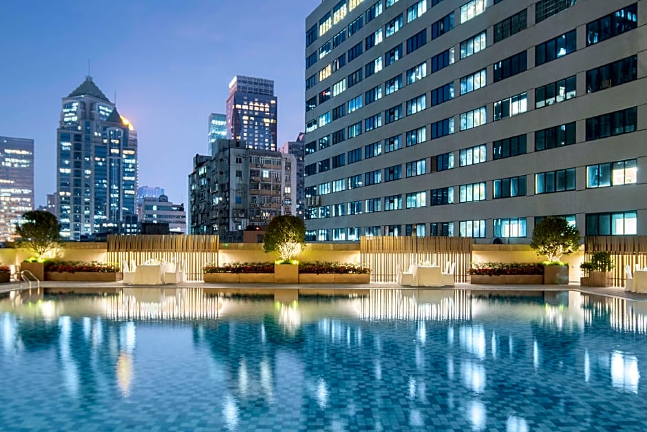 Yuexiu Hotel Guangzhou, Curio Collection by Hilton