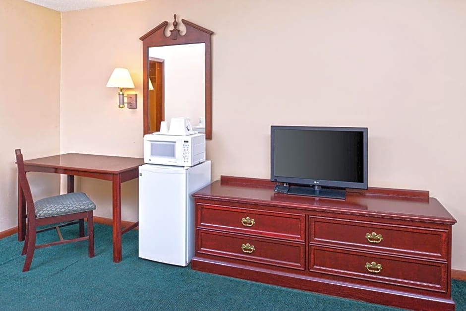 Americas Best Value Inn Plattsburgh