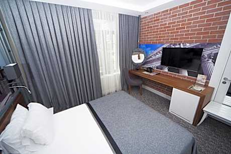 Roof Superior Room