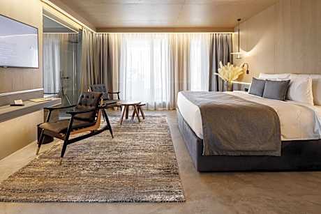 Signature Junior Suite