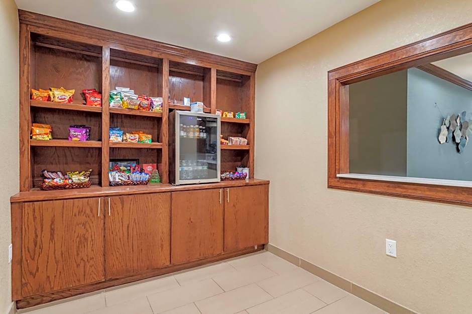 Best Western Plus Galveston Suites