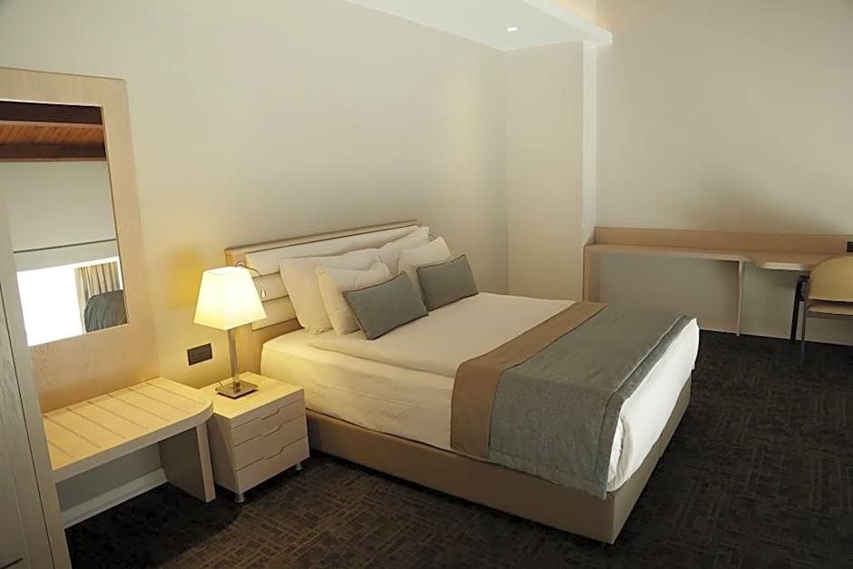 PIRIL HOTEL THERMAL BEAUTY SPA